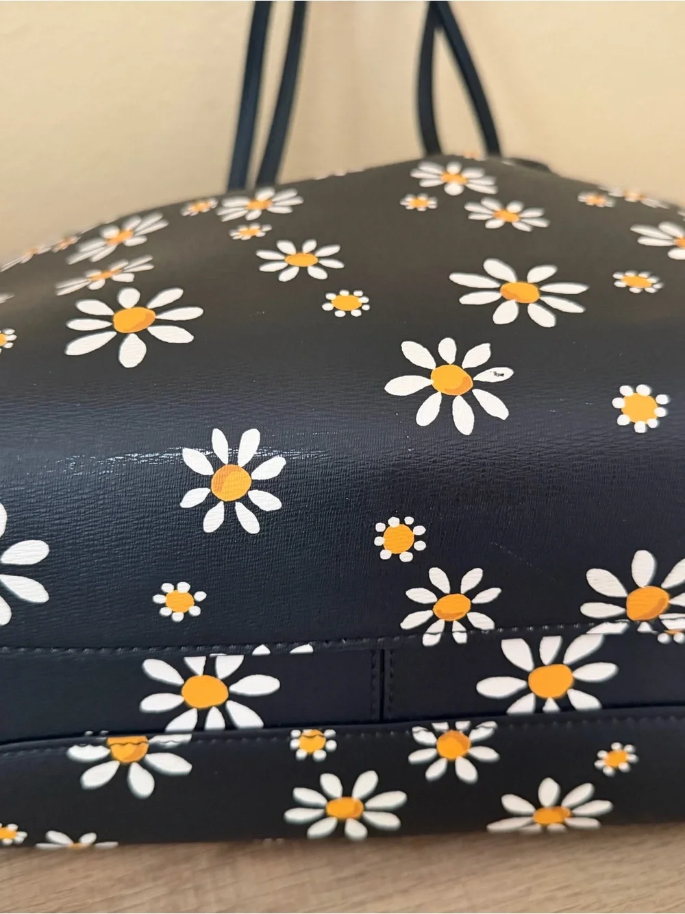 kate spade Black Daisy Tote Bag with Wristlet